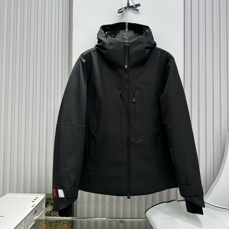 Ba*len*cia*ga down coat